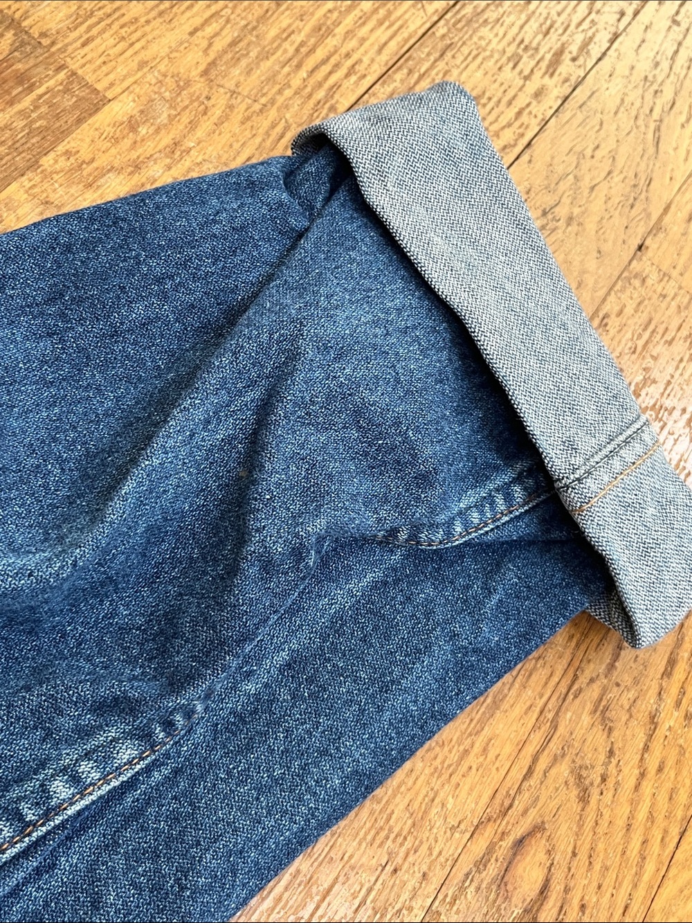 Wrangler Vintage-Inspired Boyfriend Jeans in Dark Blue - Picture 6 of 8